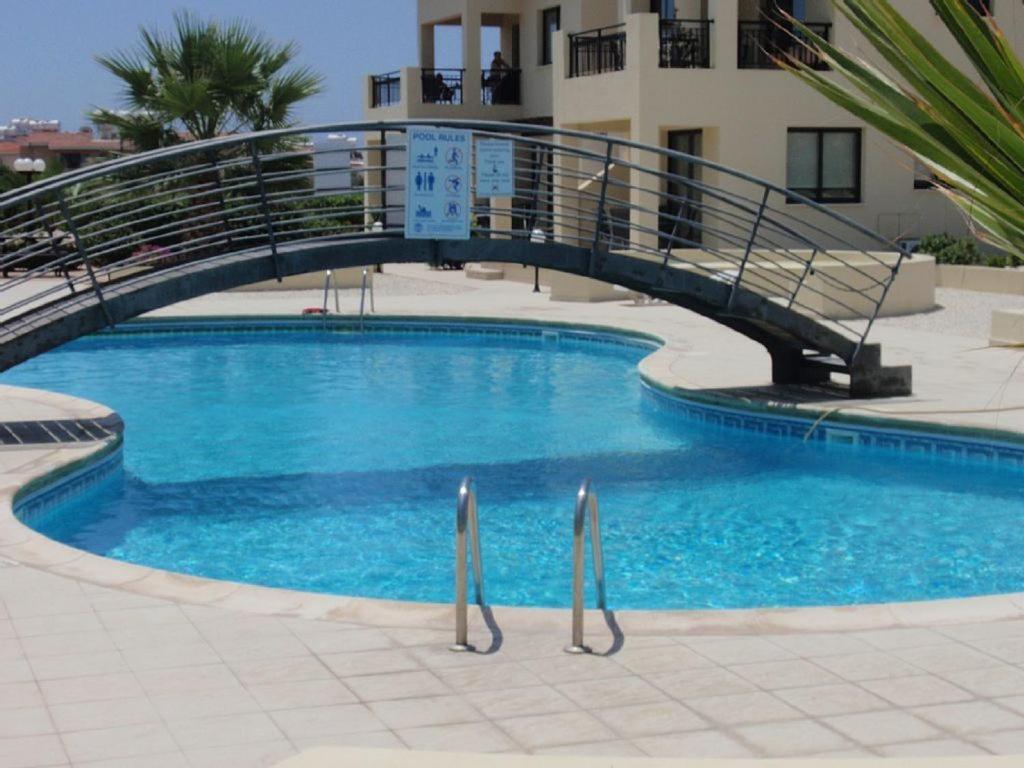 Beautiful 2-Bedroom Apartment - Great Location Paphos Exteriér fotografie